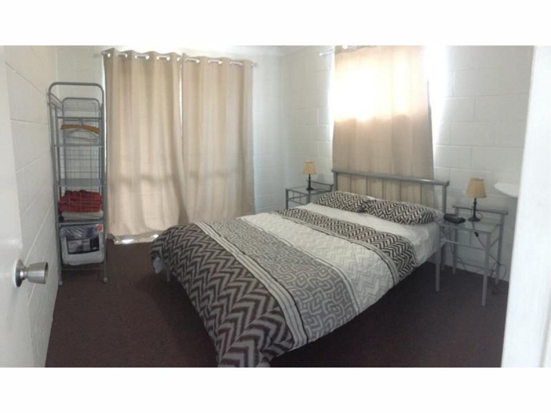 1/178 Baker Street, Koongal QLD 4701
